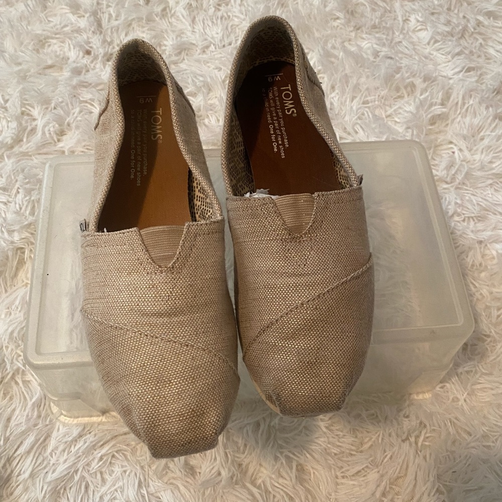 Toms cream size 9 - Picture 1 of 4